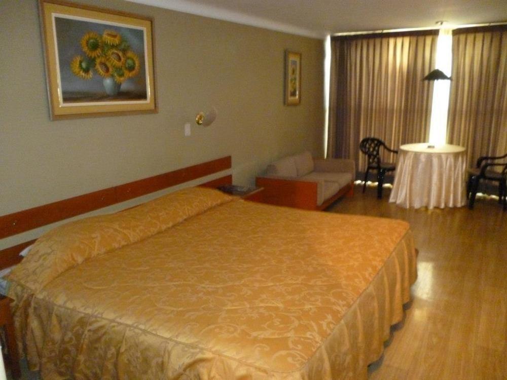 Holiday Suites Tacna Extérieur photo