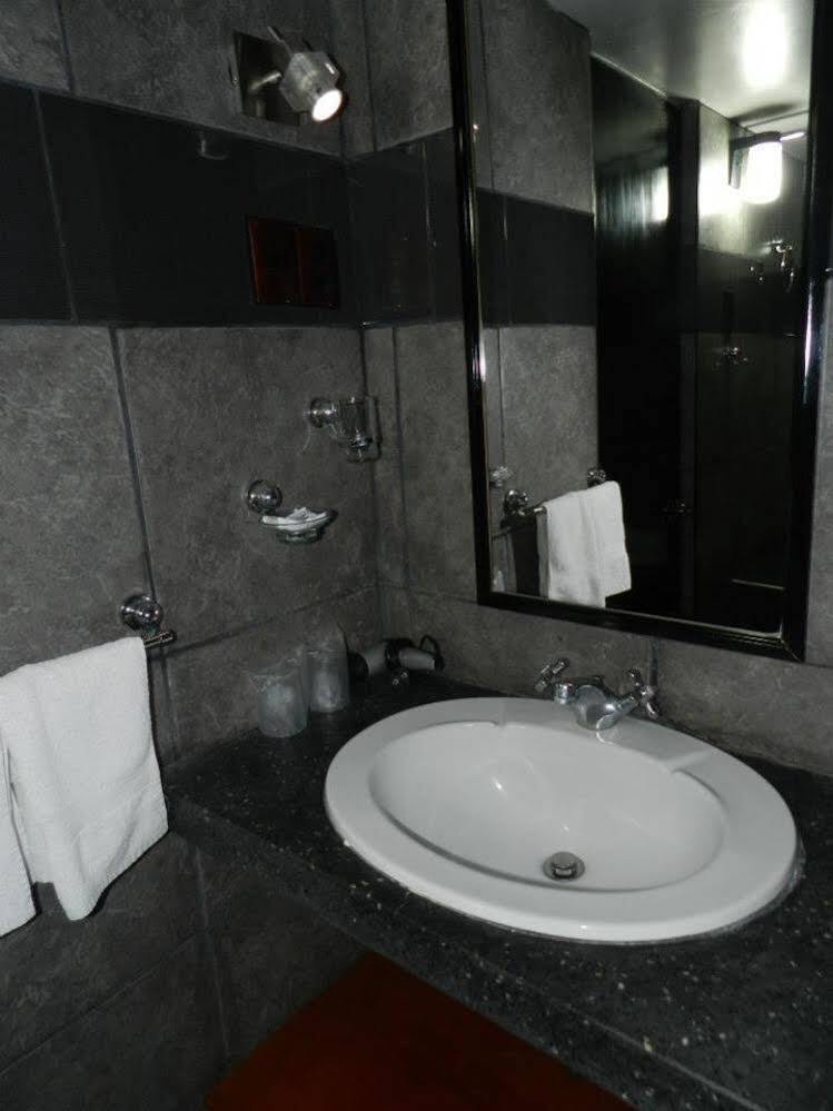 Holiday Suites Tacna Extérieur photo